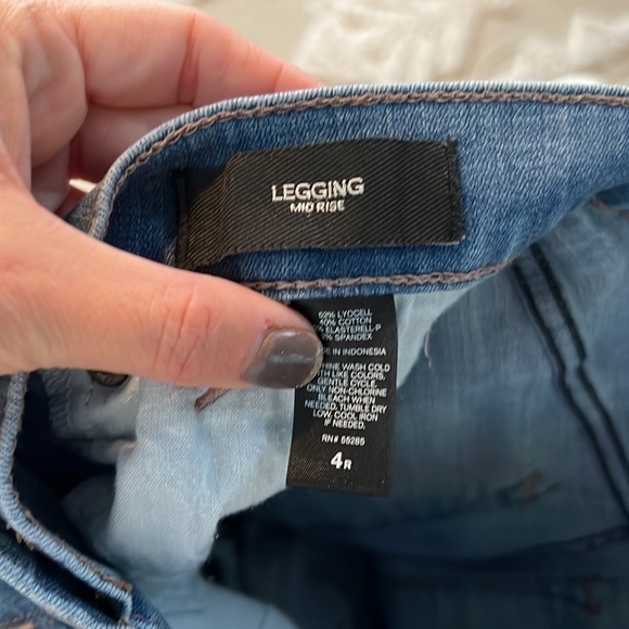 Express Legging Mid Rise Jeans - Picture 2 of 2